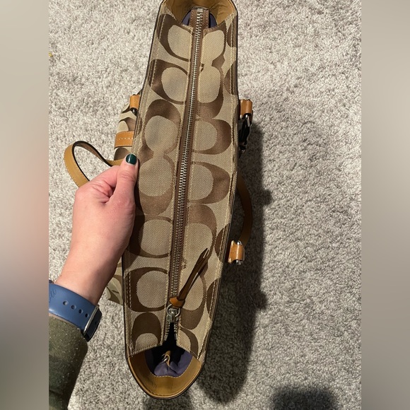Coach Signature Tote Bag - EUC - Brown and Tan - Picture 3 of 7